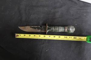 KNIVES