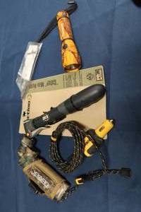 HUNTING FLASHLIGHTS, MINI PUMP, CHARGER