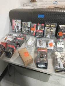 lot 63 image: BOX OF MIXED HARDWARE