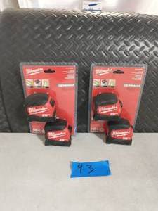 lot 93 image: 2 MILWAUKEE 25 ft. x 1.2 in. Compact Wide Blade Tape Measure (2-Pack)