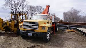 1989 Diesel Ford Truck with Crane
