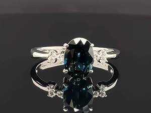 lot 8 image: 1.47 Carat Natural Sapphire and Diamond Estate Ring in Platinum $5,500 Retail