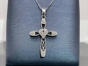 lot 54 image: Diamond Cross Estate Pendant in 14k White Gold $899 Retail