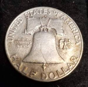lot 13 image: 1957-D FRANKLIN SILVER HALF DOLLAR BU-UNC
