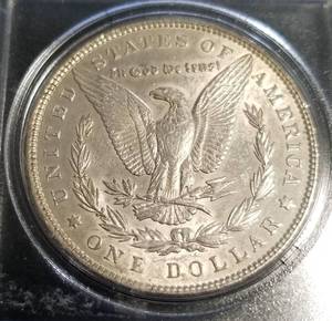 lot 28 image: 1890 MORGAN SILVER DOLLAR UNC