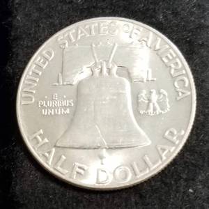 lot 32 image: 1948 FRANKLIN HALF DOLLAR BU-UNC