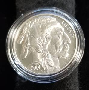 lot 14-A image: 2001 US SMITHSONIAN COMMEMORATIVE BUFFALO SILVER DOLLAR IN ORIGINAL PACKAGING
