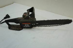 lot 23 image: Electric chainsaw