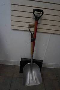 lot 84 image: shovels