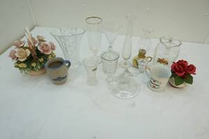 lot 93 image: glassware