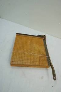 lot 107 image: vintage ingento cutter