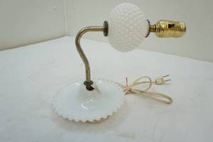 lot 112 image: vintage lamp