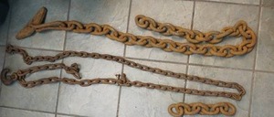 lot 189 image: chains