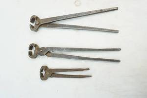lot 195 image: Fencing tools