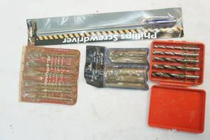 lot 200 image: Tools