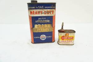 lot 212 image: Vintage oil cans
