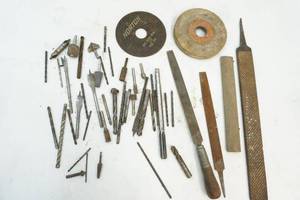 lot 216 image: Discs, files, drill bits