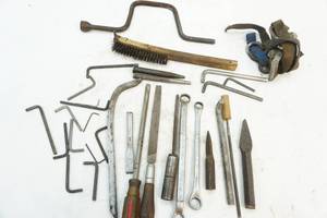 lot 237 image: Variety of tools