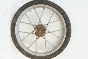 lot 248 image: Moped tire