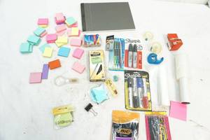 lot 264 image: Office supplies