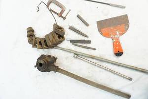 lot 282 image: Shop Supplies