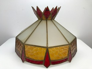 lot 13 image: Vintage - Beautiful Stained Glass Lampshade