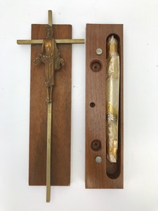 lot 28 image: Vintage - Wooden Catholic Crucifix Candle Holder