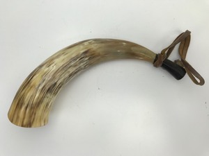 lot 40 image: Vintage - Animal Horn