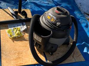 lot 327 image: 14 Gallon 5.5 Peak HP Ultra Pump WetDry Shop Vac
