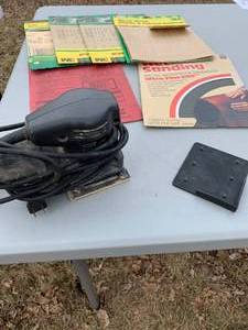 lot 341 image: Craftsman Industrial 2.0 Amp Finishing Sander w Sandpaper