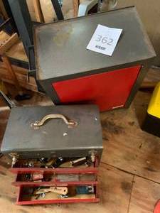 lot 362 image: Rolling Tool Chest & Toolbox w Contents