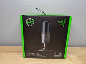 lot 8 image: New Razer Seiren X Supercardioid Condenser Mic  Professional Grade Streaming Microphone