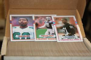 lot 8 image: 1989 Topps Football Complete Set Lot  31 sets
