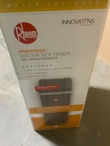 RHEEM PREFERREDD 32,000 GRAIN WATER SOFTENER. SEE PICTURES