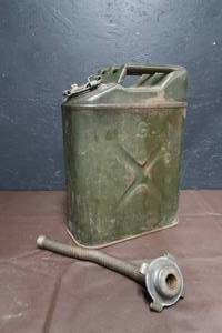 lot 6 image: US ARMY GAS  JERRY CAN