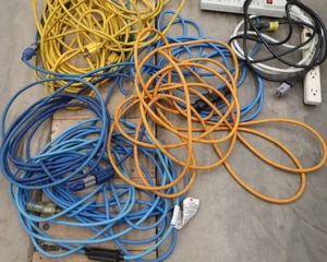 lot 49 image: EXTENSION CORDS