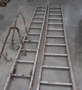 lot 72 image: LADDERS AND LADDER JACKS
