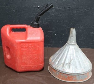 lot 80 image: GAS CAN FUNNEL