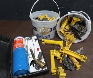 lot 81 image: MISC