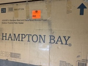 HAMPTON BAY 42,000 BTU GOLD GAS PATIO HEATER. SEE PICTURES