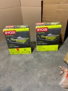 RYOBI 0.75 HP 7 IN. 4.8 AMP TABLETOP TILE SAW. SEE PICTURES