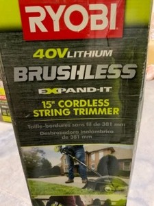 RYOBI 40-VOLT LITHIUM-ION BRUSHLESS ELECTRIC CORDLESS ATTACHMENT CAPABLE STRING TRIMMER 4.0 AH BATTERY AND CHARGER INCLUDED. SEE PICTURES