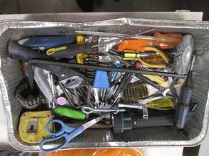 lot 27 image: Flat of misc household tools. Screw...