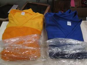 lot 28 image: 2 sets of Mesh Practice Jerseys, Me...