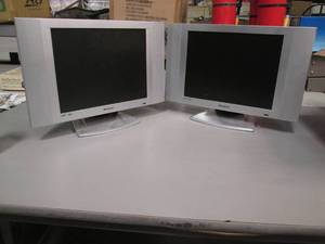 lot 60 image: Set of 2 Polaroid desktop Computer ...