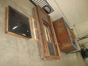 lot 1 image: BalBoa Hot Tub with retractable cov...