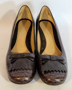 Naturalizer Brown Leather Pumps