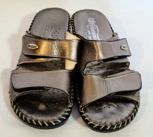 Florance Gold Leather Sandals