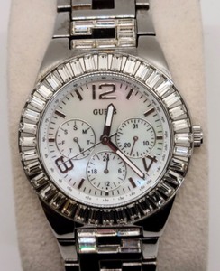 Womens Guess Wristwatch