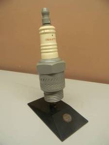 lot 13 image: VINTAGE 1950s CHAMPION SPARK PLUG AM RADIO - AWESOME PIECE - APPROX 15 - GREAT PIECE FOR THE CAVE - SEE PICTURES